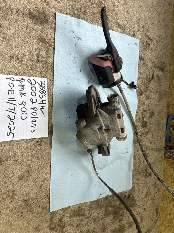 Polaris RMK 800 2002 pinza de cilindro maestro de freno 388 Foto 2 de 4