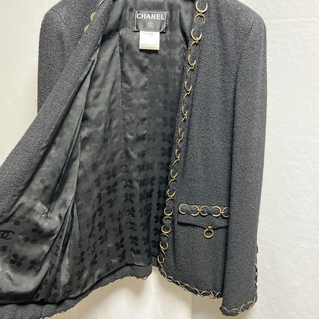 Giacca di seta Chanel 02P decorativa accessori in metallo marchio Coco