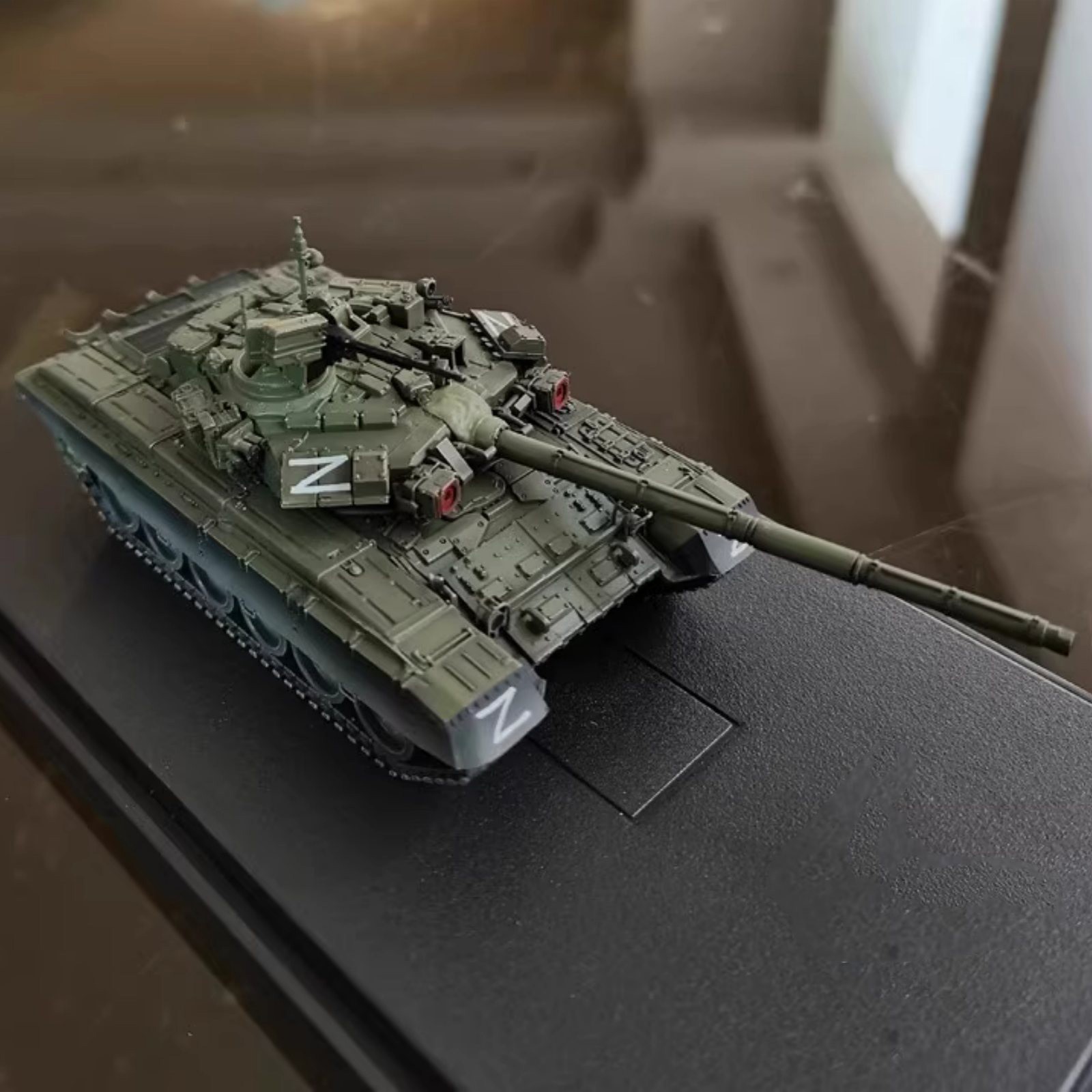 1/72 Russian Special Military Operations T-90A Main Battle Tank Finished Model