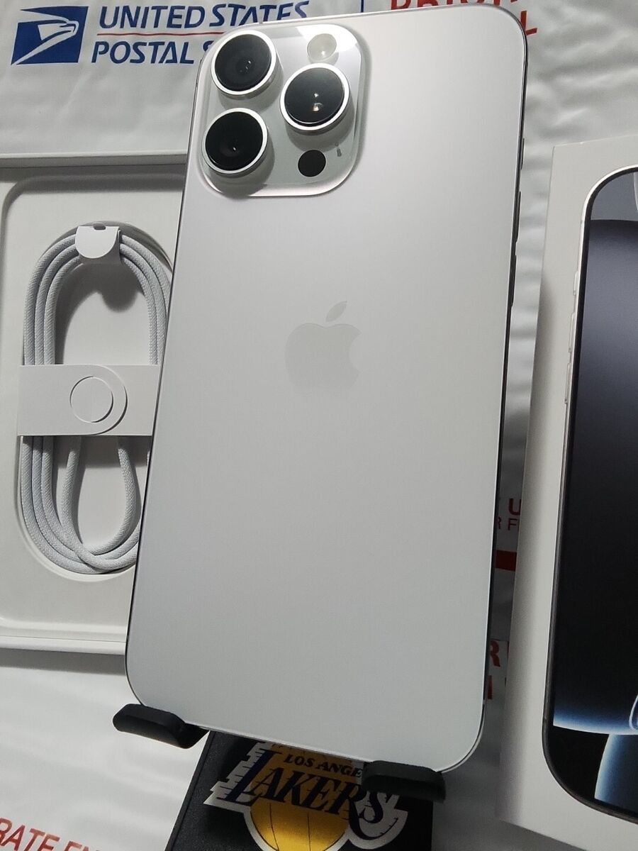 Apple iPhone 16 Pro Max 256GB White Titanium (UNLOCKED) NEW Apple iPhone 16 Pro Max 256GB White Titanium (UNLOCKED) NEW