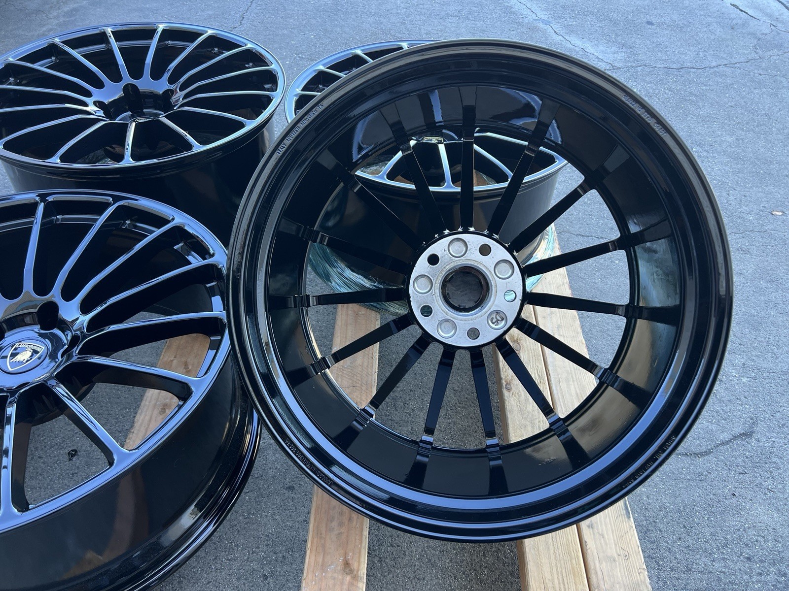 22” LAMBORGHINI URUS PERFORMANTE Factory OEM Stock Original SIRENIS Wheels Rims