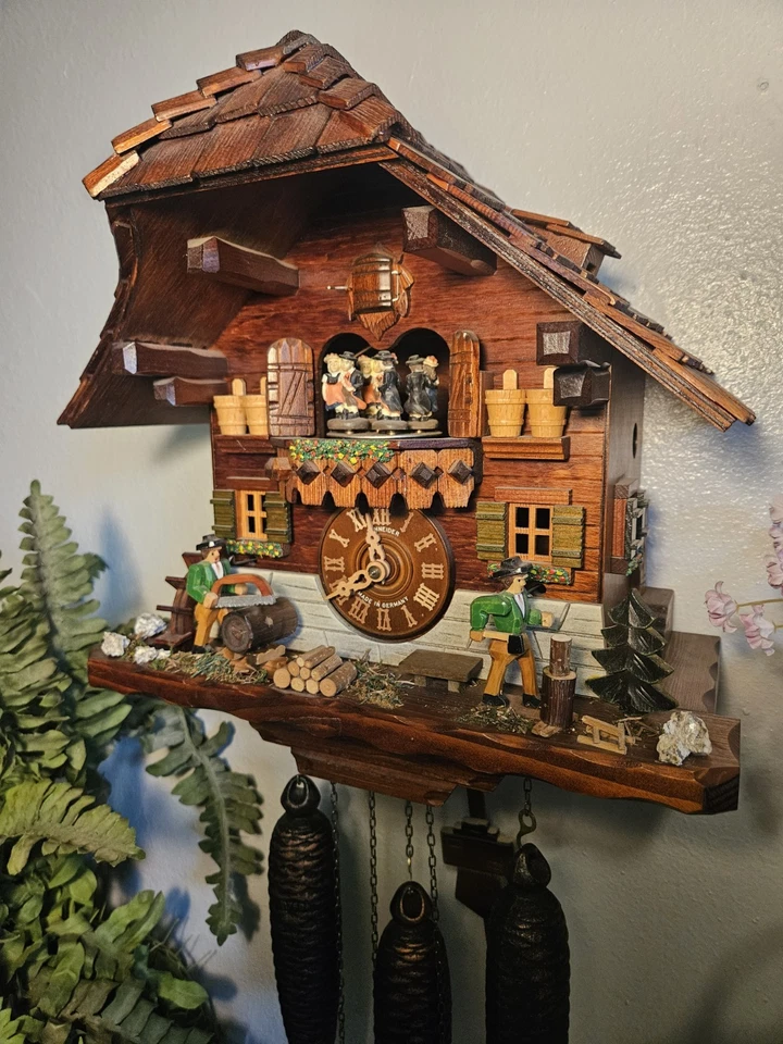 German Animated Woodsmen 8 Day Musical Cuckoo Clock With Dancers / Water Wheel. - Image 4 of 4
