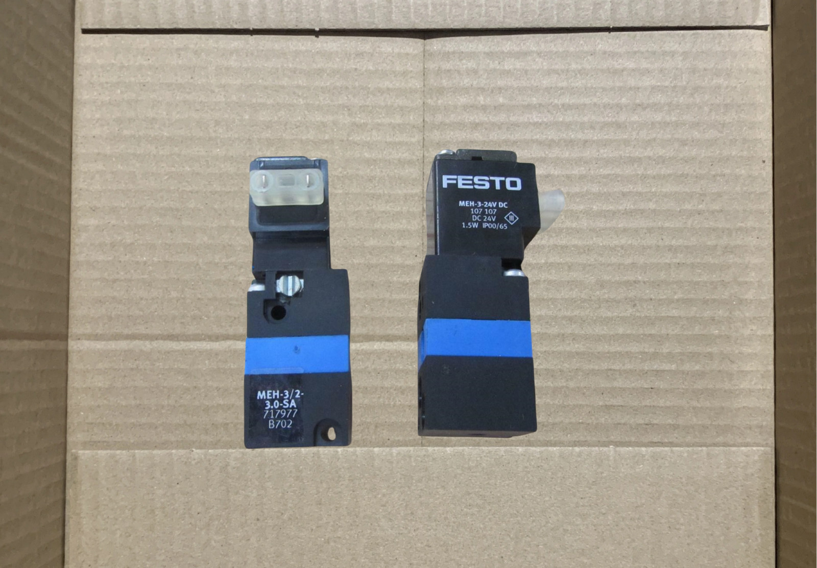 1Pcs New FESTO Solenoid Valve MEH-3 / 2-3.O-SA 717977