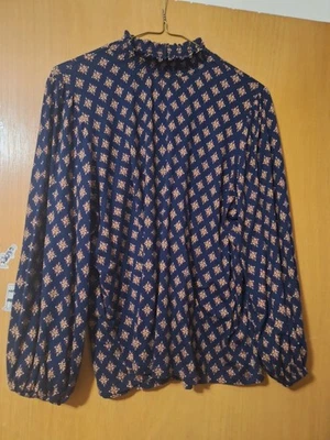 ladies blouse size petite large brand is democracy - Image 1 of 2