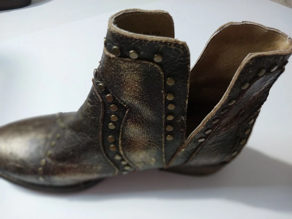 Very Volatile Women's Fringed Brown Leather Ankle Boots Size 10 - Image 3 of 4