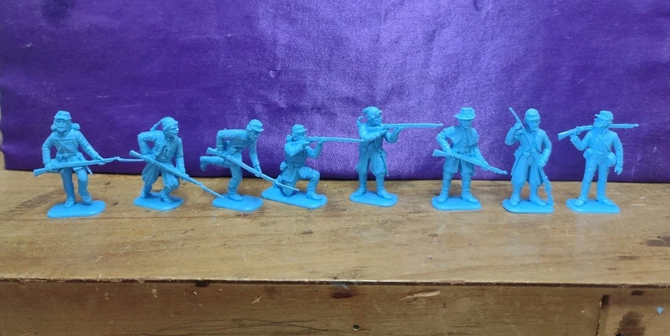 Italeri Union Infantry American Civil War 3 Full Sets 1/32 Scale 48 Figures - Image 3 of 4