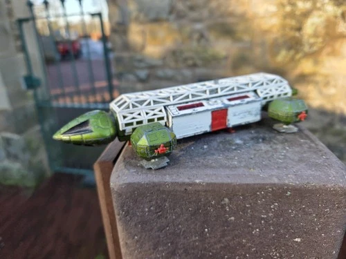 Vtg Dinky 359 Space 1999 Eagle 1974 Transporter ship & Pod diecast model 70s