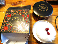 sealed Espana Maja Womens Perfumed Dusting Powder w Puff pheasants roses  Talc