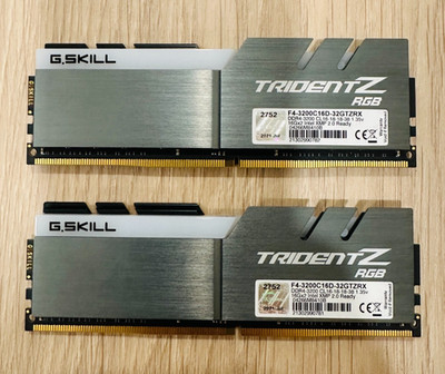 G.SKILL F4-3200C16D-32GTZRX TridentZ RGB 32GB 288 Pin  DDR4 SDRAM