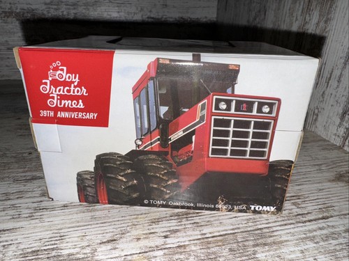 1/64 IH 4786 4WD w/ Front & Rear Duals, Toy Tractor Times 39 Anniversary Ertl - Picture 5 of 8