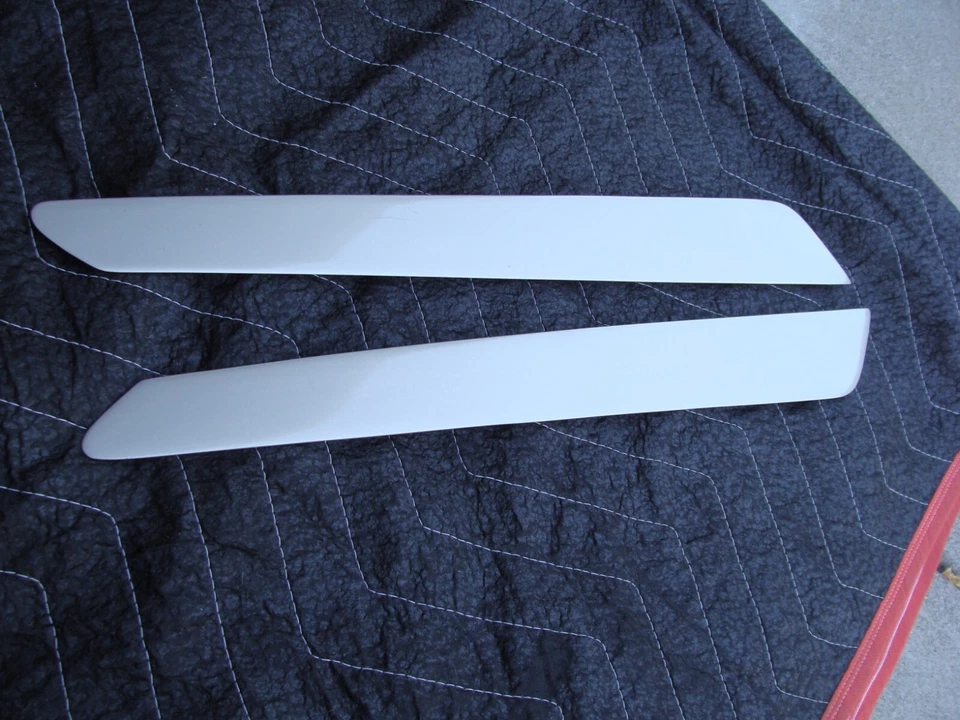 BMW  E28 533i 535i C Pillar covers, EXCELLENT CONDITION Bronzit Beige - Image 4 of 4