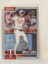Royce Lewis 2026 Topps Series 1 #115 Holo Foil Parallel Minnesota Twins