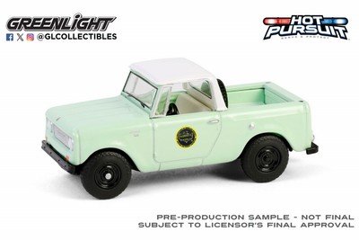 Greenlight 1/64 - 1969 Harvester Scout Half Cab - US Customs & Border Protection
