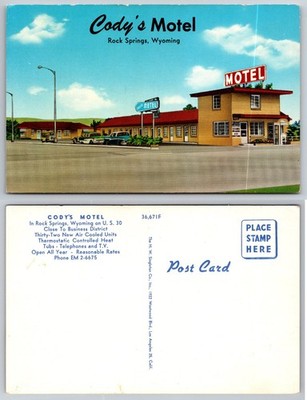 Cody's Motel Rock Springs Wyoming Vintage Postcard US 30 1950s Cars