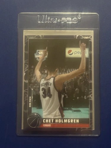    Chet Holmgren Topps 2022 Dog Pack #24 (44/49 ) Super Fresh Look!! 