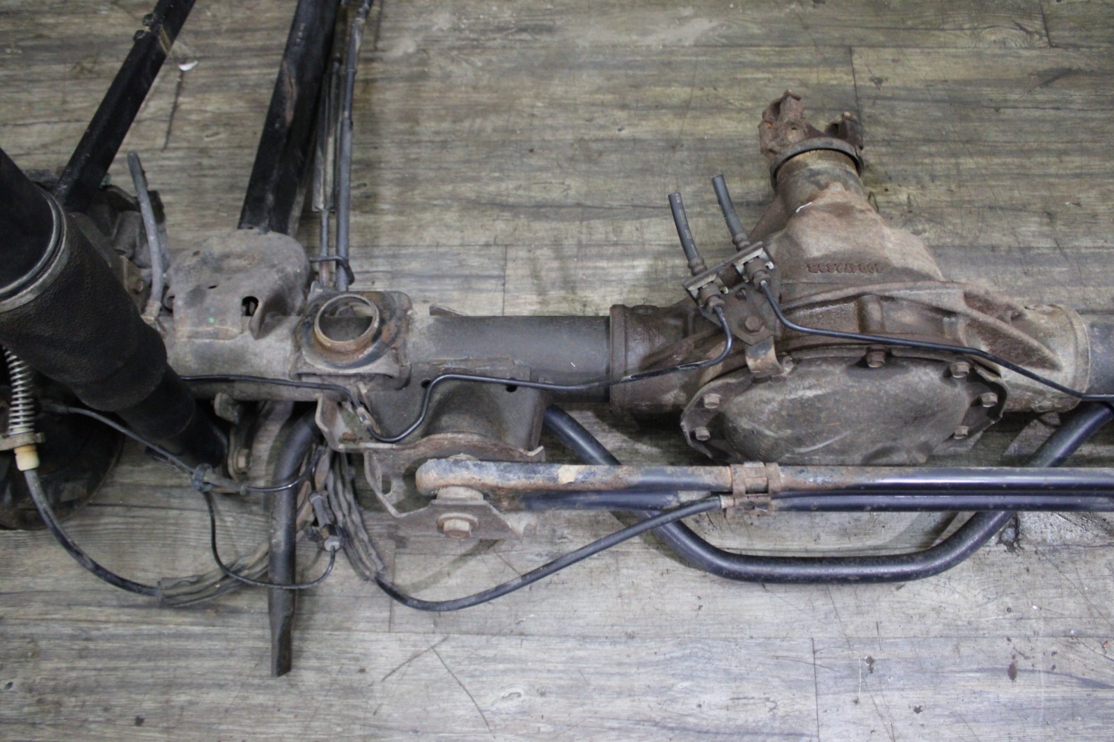 10-13 GM Suburban Complete Rear Differential Carrier Cradle Assembly 40047269B