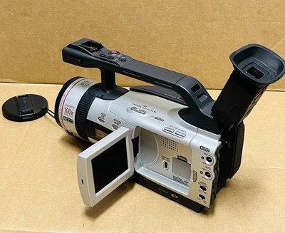 Canon GL2 ビデオカメラ 100倍ズーム Canon DM-GL2A 3CCD 100x Zoom Mini DV & SD Digital Video Camcorder
