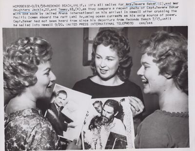  1958 Mrs. Devere Baker with daughters Redondo Beach California Press Photo