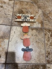 Halloween Handmade Trick Or Treat Wood Wall Hanging Farmhouse Decoration