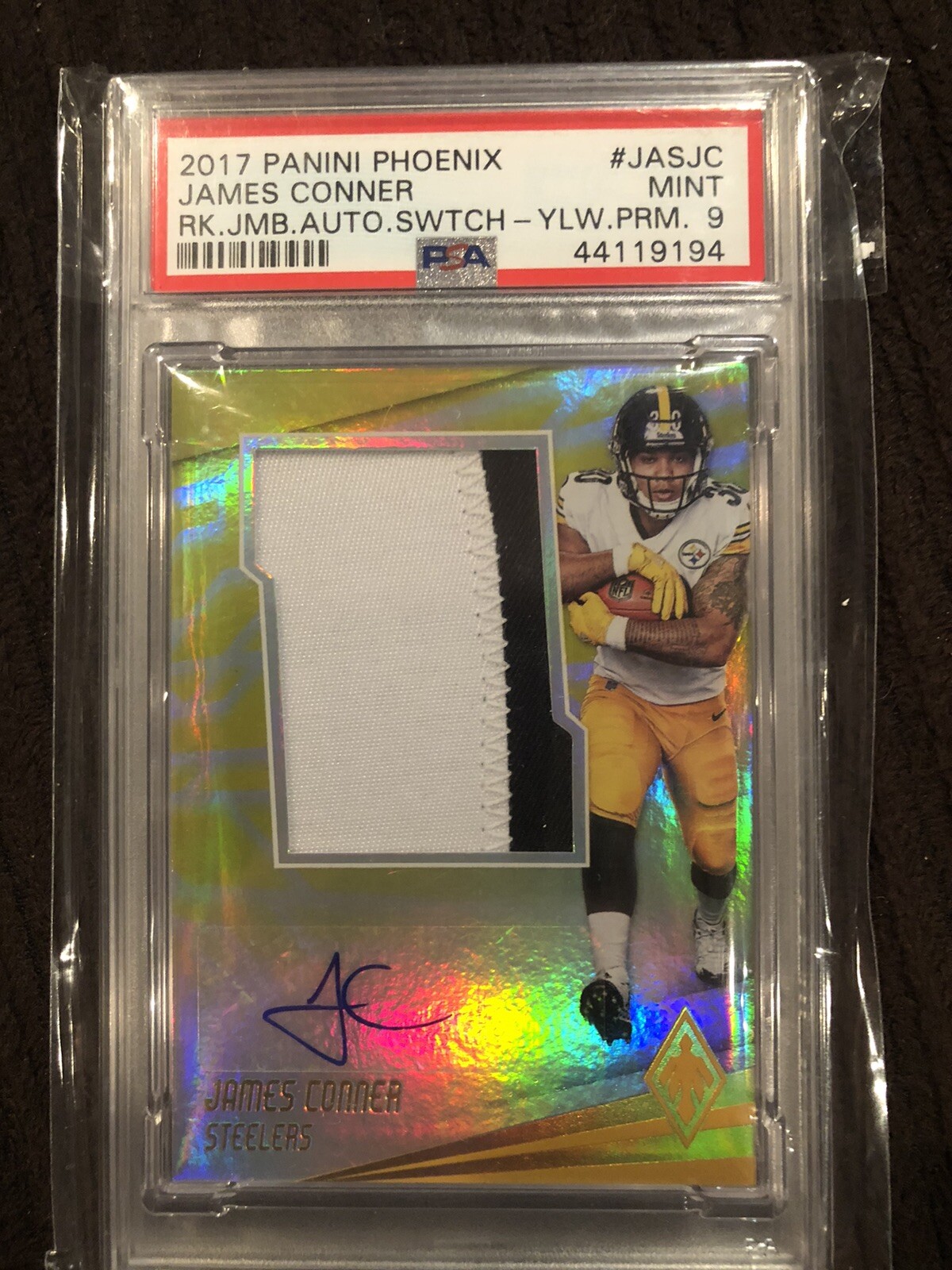 James Conner Panini Phoenix Rookie Jumbo Autograph Swatch #JASJC Yellow Prime