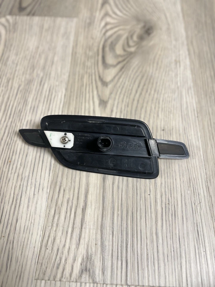 08-09 G8 Señal de giro para guardabarros 92265045 lado derecho del pasajero Pontiac NOS OEM Foto 3 de 4