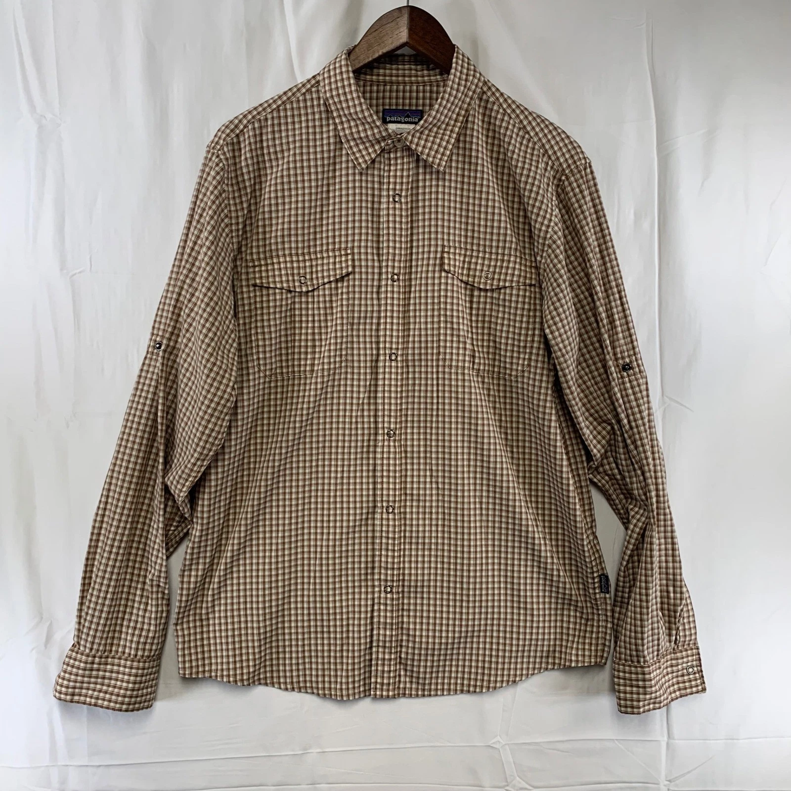 Patagonia Snap Front Shirt Mens Medium Brown Check Long Sleeve Roll-Tab Hiking