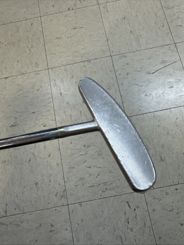 Cleveland Golf Putter 304 Classic VIII Club RH 35" Blade Center-Shaft Soft Steel - Image 4 of 4