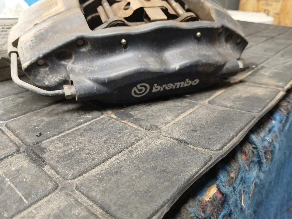 Pinza trasera izquierda conductor 68144271AA compatible con cargador 12-14 17-23 Opt BR4 3094446 Foto 2 de 4