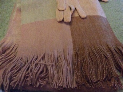 marks and spencer scarf and gloves