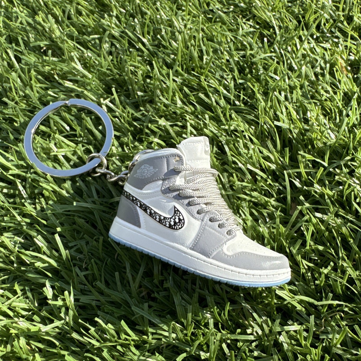 jordan dior keychain