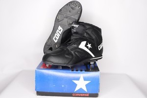 converse baseball cleats