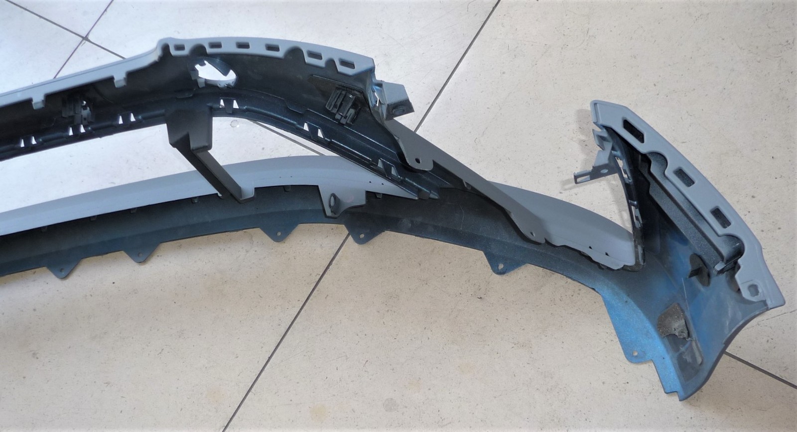 2020-2022 Bentley Continental GT GTC front Bumper Cover 3SD807437 OEM H12
