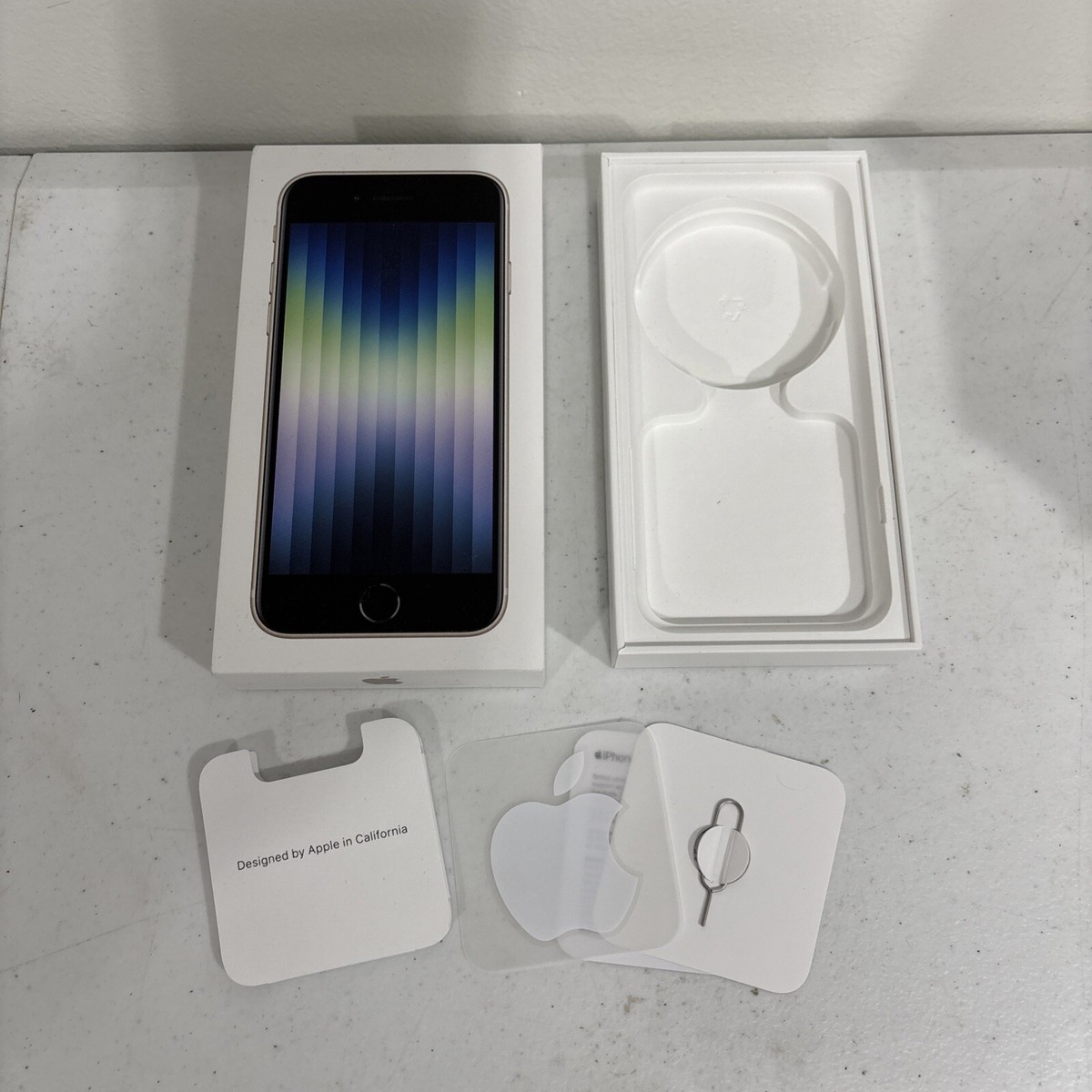 EMPTY BOX Apple iPhone SE (3rd Generation) Midnight, 64GB, A2595