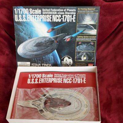 BANDAI 1/1700 U.S.S.エンタープライズNCC-1701-E Bandai Star Trek 1/1700 Scale U.S.S. ENTERPRISE NCC-1701-E