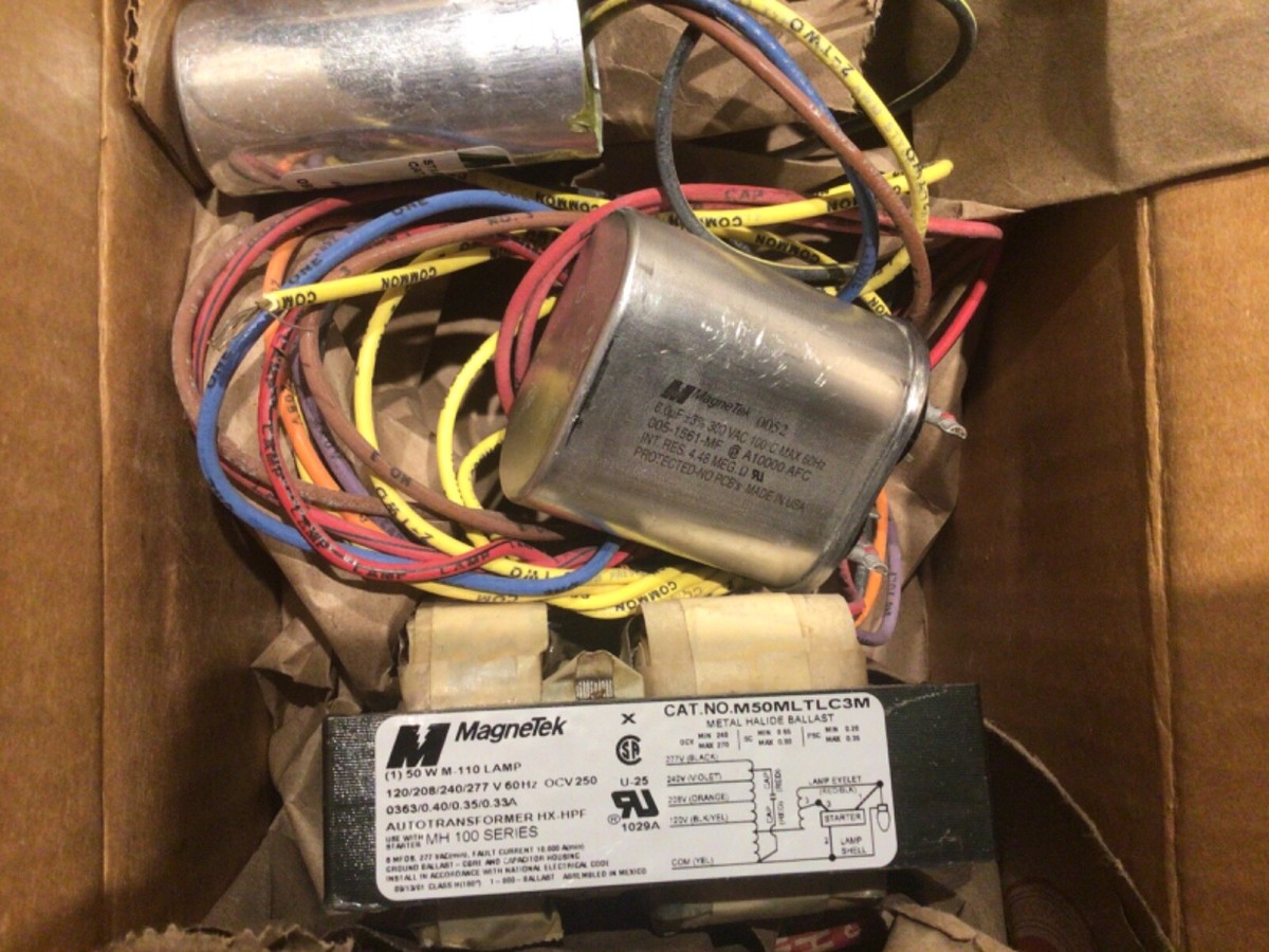 Ballast Magnétique 70W Universel Pour Lampe Aux Halogénures Métalliques - Neuf - Réf. M70MLTLC3M500K