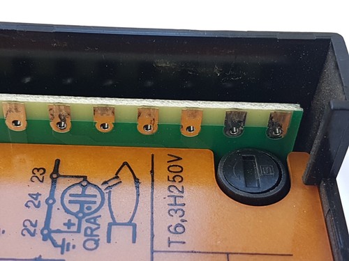 Siemens LFL1.122-110V Burner Control - 100-110VAC 50/60Hz 3.5A - Good Used - Picture 13 of 14