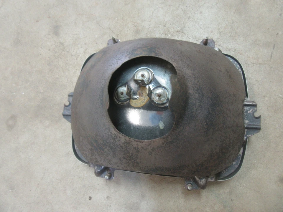 1983 - 1987 雪佛兰 C20 卡车单大灯内杯装饰环形 — 第 2/2 张图片