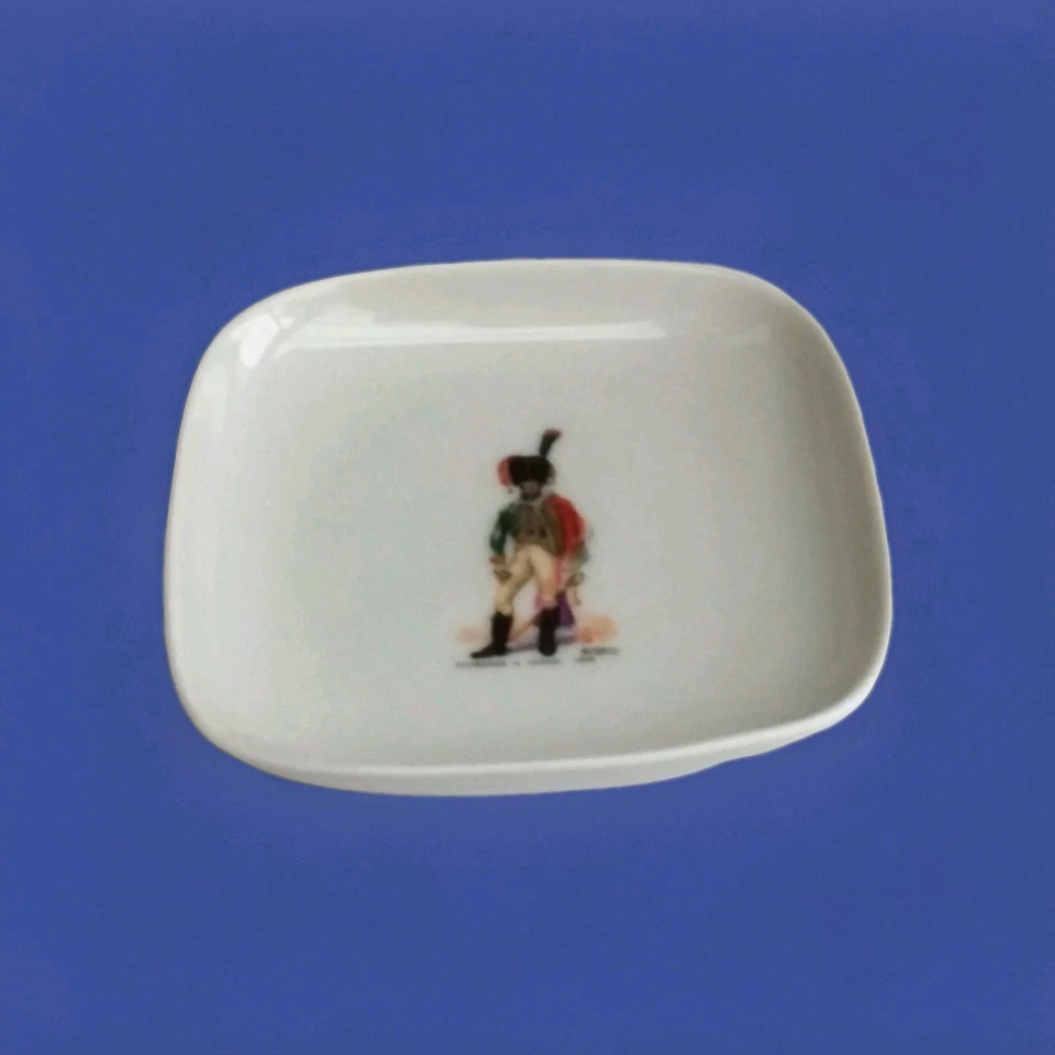 Vide poches décor chasseur à cheval 1806 en porcelaine schonwald - Photo 2/4