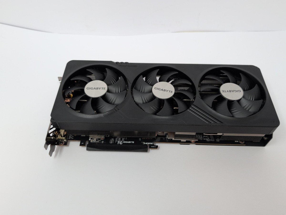Gigabyte Radeon Rx 7800 Xt Gaming Oc 16g Graphics Card, 3x