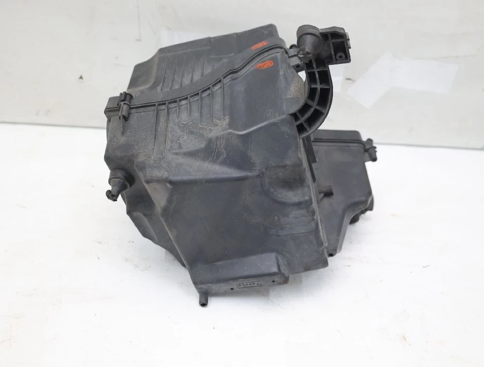 Boîte de filtre à air Volvo V50  100 kW 136 HP diesel 85375 - Photo 3/4