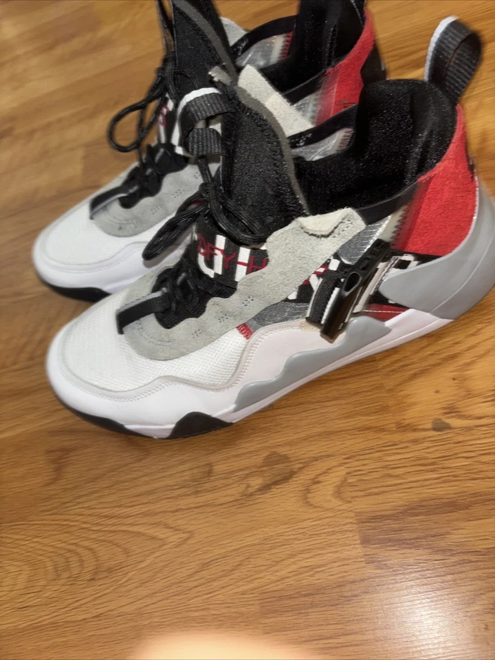 Jordan Defy SP Blanco Negro Rojo Foto 3 de 4