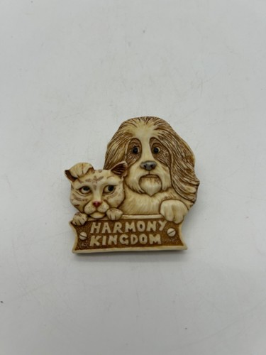 Harmony Kingdom Dog and Cat Pin Brooch Great Condition