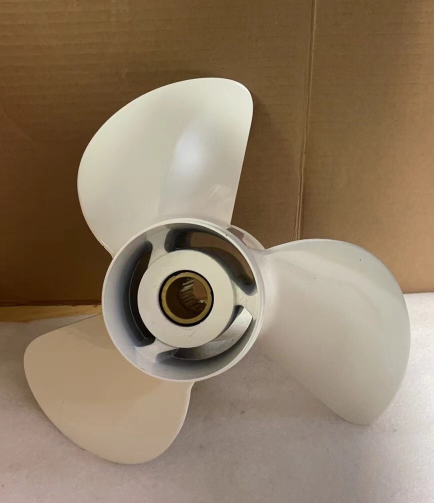 【得価，SALE】 YAMAHA60～130hp用 13-1/4 ×17ペラ　旧2スト船外機対応/送料込み/大量入荷！