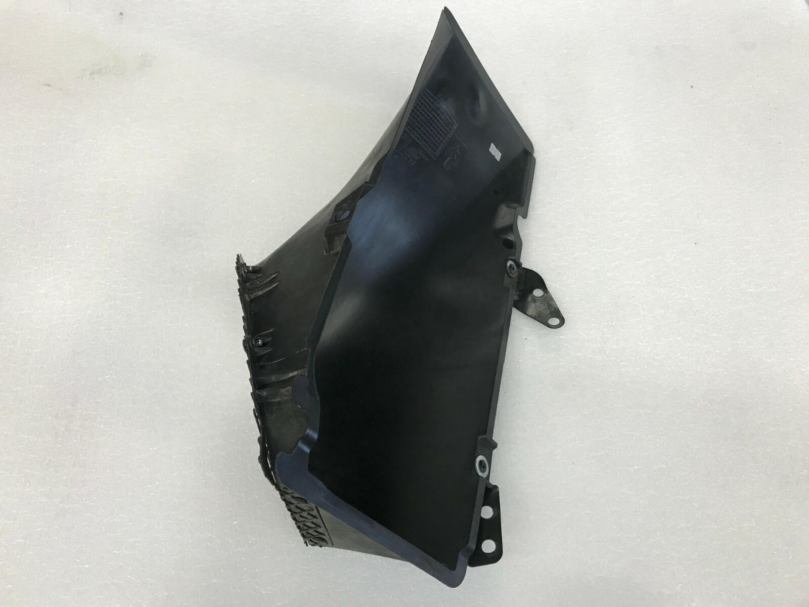 FERRARI 488 GTB SPIDER PASSENGER RIGHT INTERCOOLER AIR INLET DUCT OEM 87494000