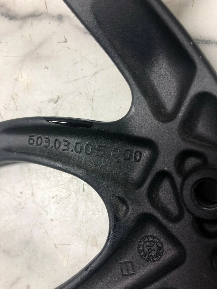 Soporte de montaje motor motor izquierdo 15 KTM 1290 Super Duke Superduke Foto 3 de 3