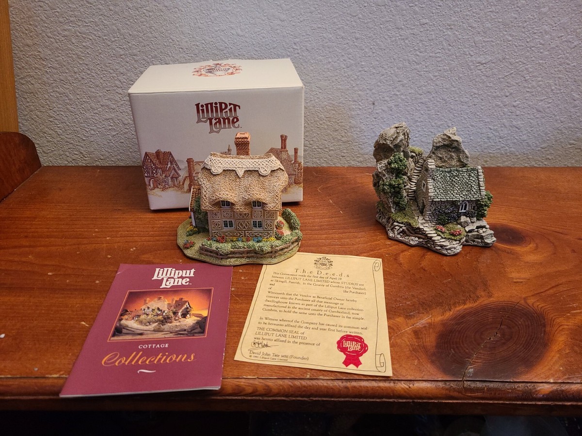 Lilliput Lane ST GOVAN'S CHAPEL and FINCHINGFIELDS miniature