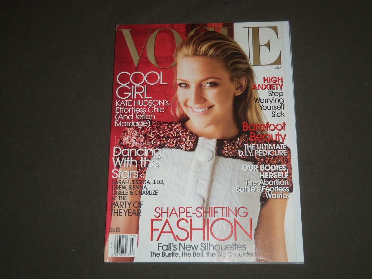 その他 Vogue US Magazine August 2017 Vogue Magazine August 2017 Gigi Hadid Zayn Malik SHOP EACH