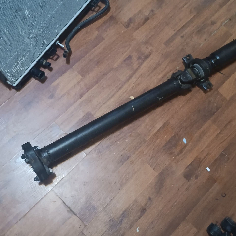 '21 Infiniti Q60 Redsport RWD Driveshaft - Image 2 of 4