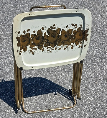 Set Of 3 Vintage MCM Cal-Dak Metal TV Trays  w/Stand & Wheels