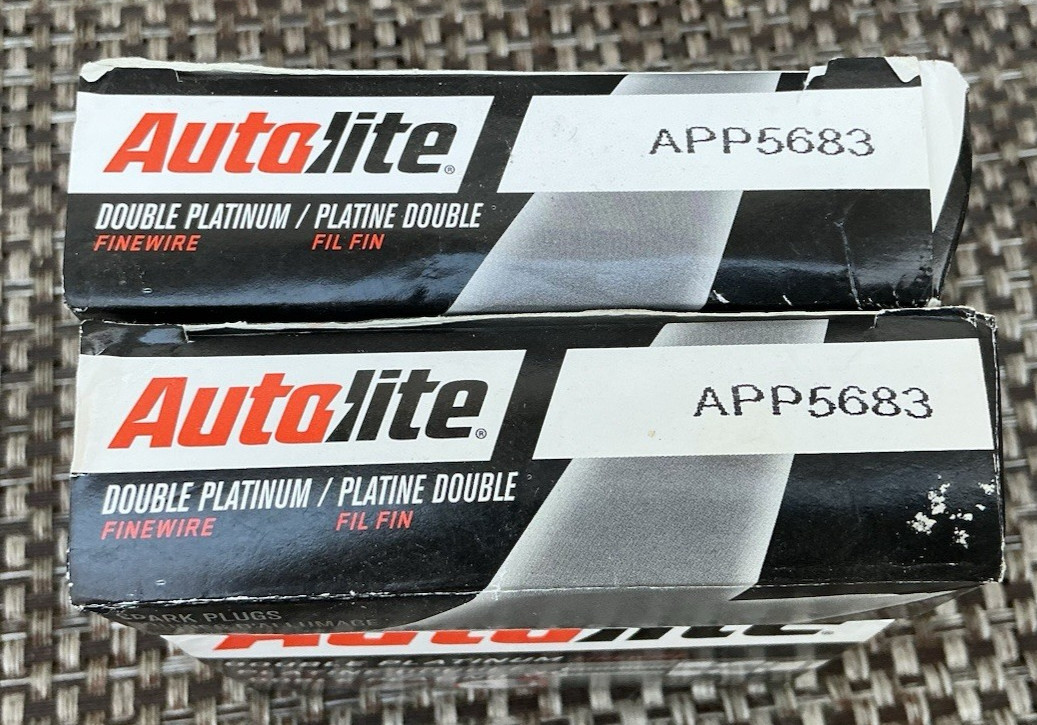 2 boxes of  4 Autolite APP5683 Spark Plugs